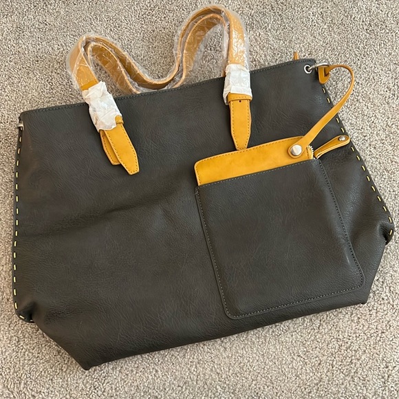 Shiraleah Chicago Tote Iron - Picture 6 of 10